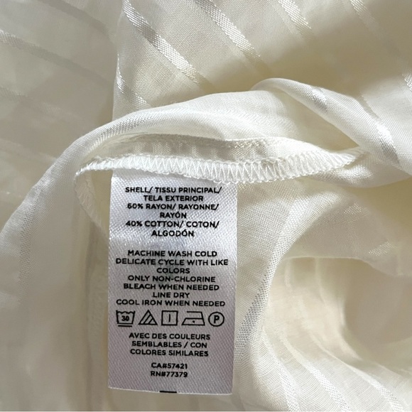 NWT Ann Taylor High Neck White Chiffon Spring 2020 Blouse, Size Medium - Picture 5 of 5